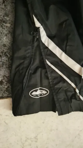 Pantalones Corteiz Logo Grande