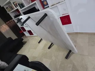 Base tapizada blanca