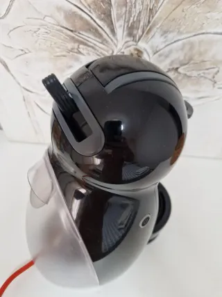 Cafetera Dolce Gusto Negra