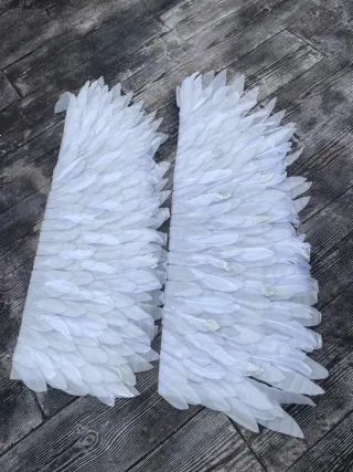 Máscaras de Búho Blancas con Plumas