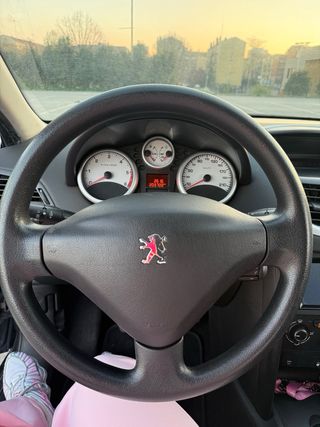 Peugeot 207 2010 diesel 90cv