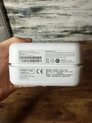 Powerbeats Pro 2 Naranja y Blanco