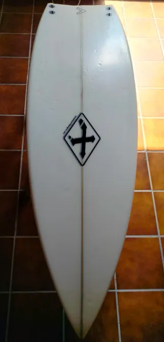 Mesa centro tabla surf madera