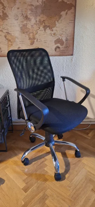 Silla de escritorio respaldo alto y elevable