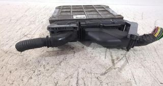 8966102e71 centralita toyota auris (_e15_) 154514