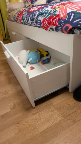 Estructura cama modelo Brimmes de Ikea