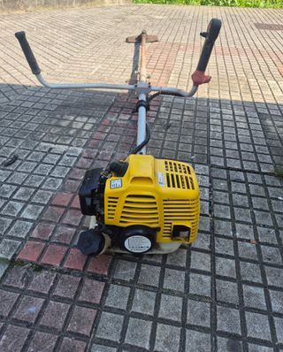 Desbrozadora gasolina amarilla