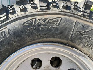 4 Ruedas Insa Turbo Sagra 235/75 R15 + Llantas