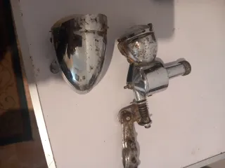 Lote artículos vintage: mechero, reloj, bolígrafos