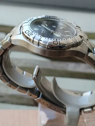 Reloj Casio Quartz 100M