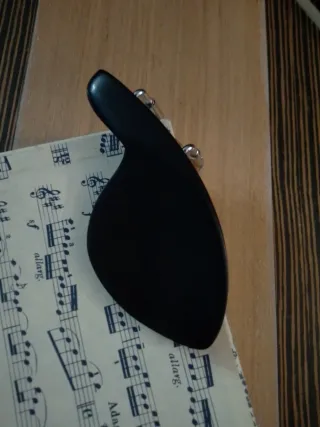 Mentonera para violín 1/4