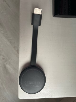 TV Sharp Aquos 37 Buen Estado + chromecast