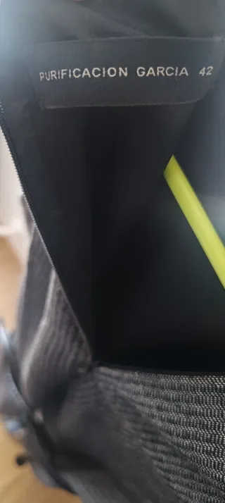 Vestido gris sin mangas Purificación García