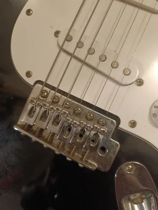 Guitarra Silverstone Vintage Negra