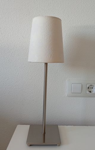 Lámpara de mesa Ikea