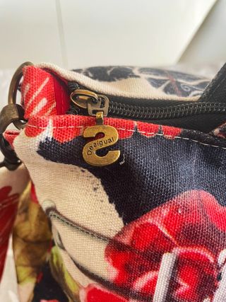 Bolso Desigual Negro y Rojo