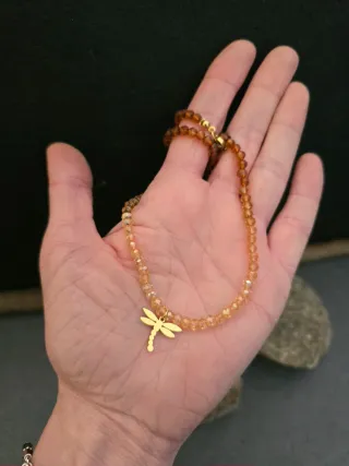 Collana con perline cristallo e ciondolo libellula