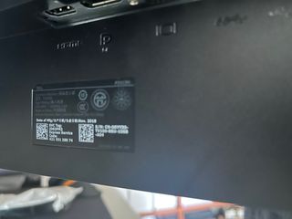 Soporte doble + dos monitores 24” y 22” + cables