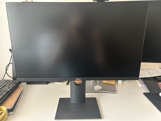 Soporte doble + dos monitores 24” y 22” + cables