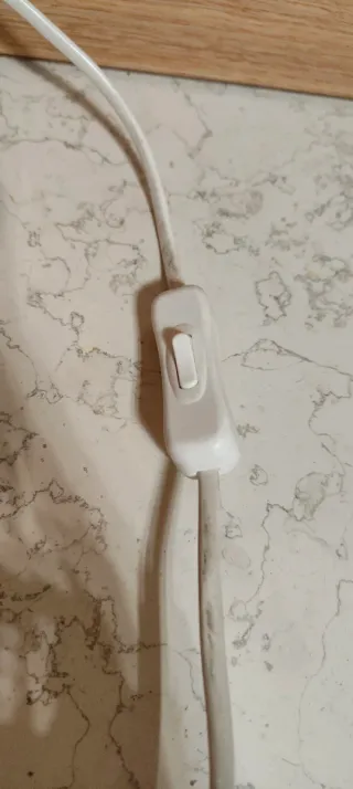 Lampada da scrivania rosa IKEA