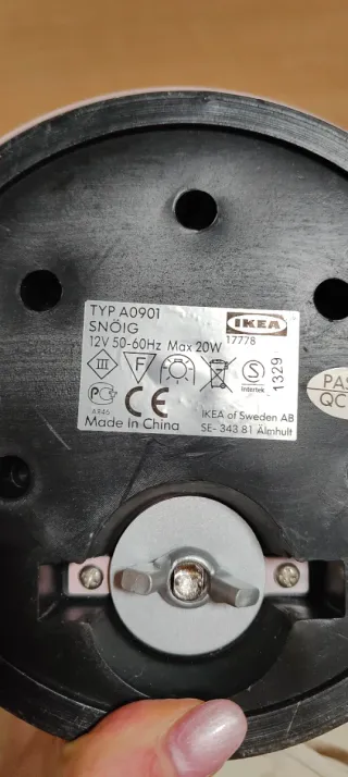 Lampada da scrivania rosa IKEA