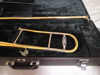 Trombón Yamaha 683