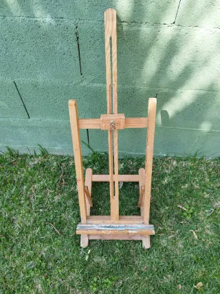 Caballete de pintura de madera