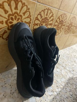 Zapatillas deportivas negras