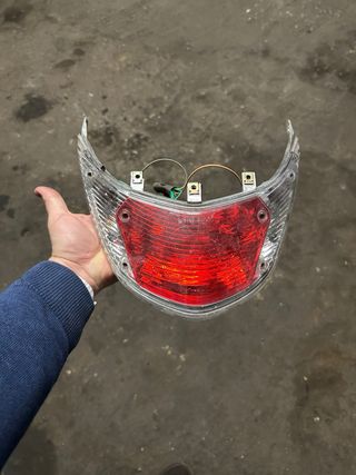 Faro Trasero Kymco Agility