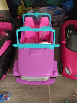 Coche todoterreno Barbie rosa y turquesa