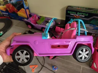 Coche todoterreno Barbie rosa y turquesa
