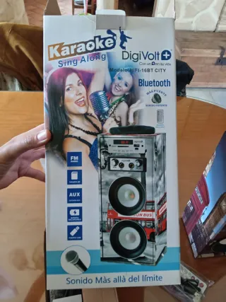 Altavoz Portátil con Micrófono