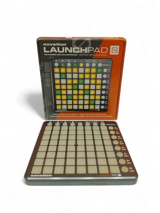LAUNCHPAD NOVATION "S" + CAJA + CABLE