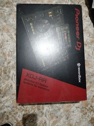 Pioneer XDJ-RR Controlador DJ con regalo maleta