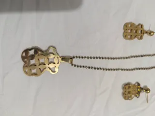 Colgante y pendientes ositos dorado
