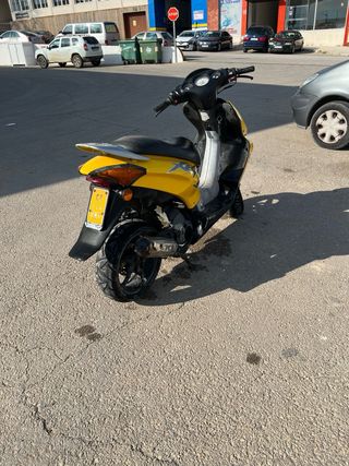 Honda X8RS 50cc Amarilla