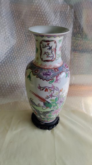 Vaso Porcellana Macau base Legno Hong Kong