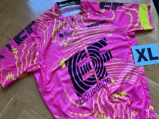 Conjunto equipacion ciclismo.NUEVO.XL