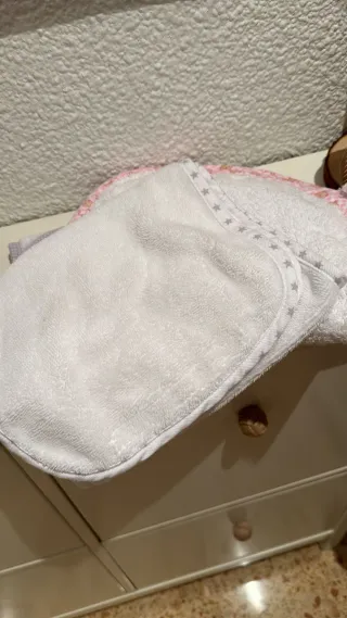 Cambiador bebé blanco con estrellas