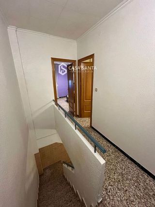 Casa adosada en venta en Yecla