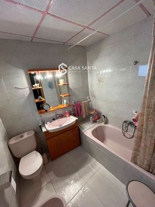 Casa adosada en venta en Yecla