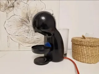 Cafetera Dolce Gusto Negra