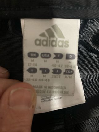 Conjunto Adidas Chándal Negro y Dorado