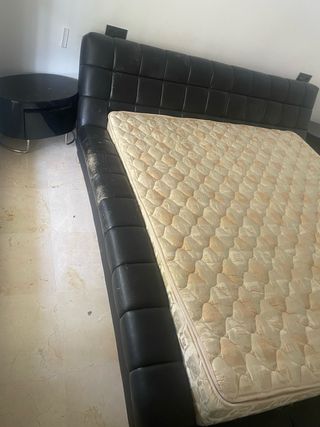 Cama Matrimonial Grande Negra