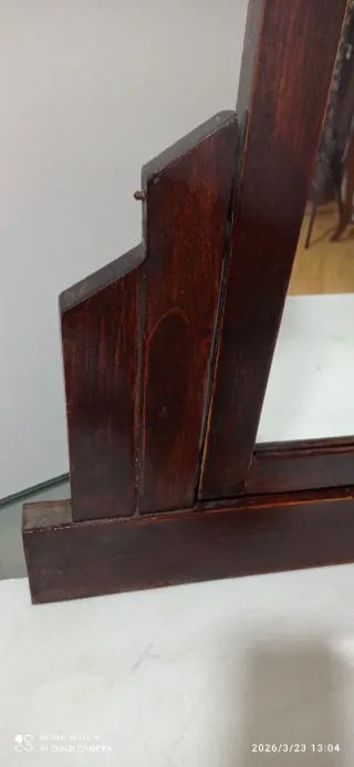 Tocador antiguo madera y mármol