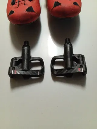 Zapatillas y pedales Sidi carretera