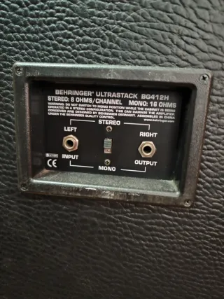 Pantalla Behringer BG412H Guitarra