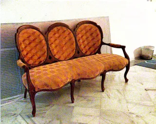 Sofá antiguo madera y tela