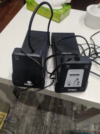 Altavoces Logitech Negros