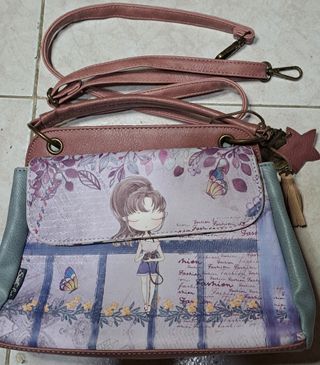 Bolso de mano y bandolera bordado